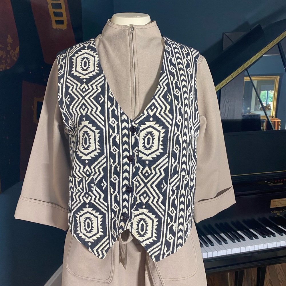 Vintage Sophisticates by Jonathan Martin 90s geometric pattern knit button vest